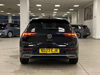 Used Volkswagen Golf 2023 for sale - 77487468: Photo