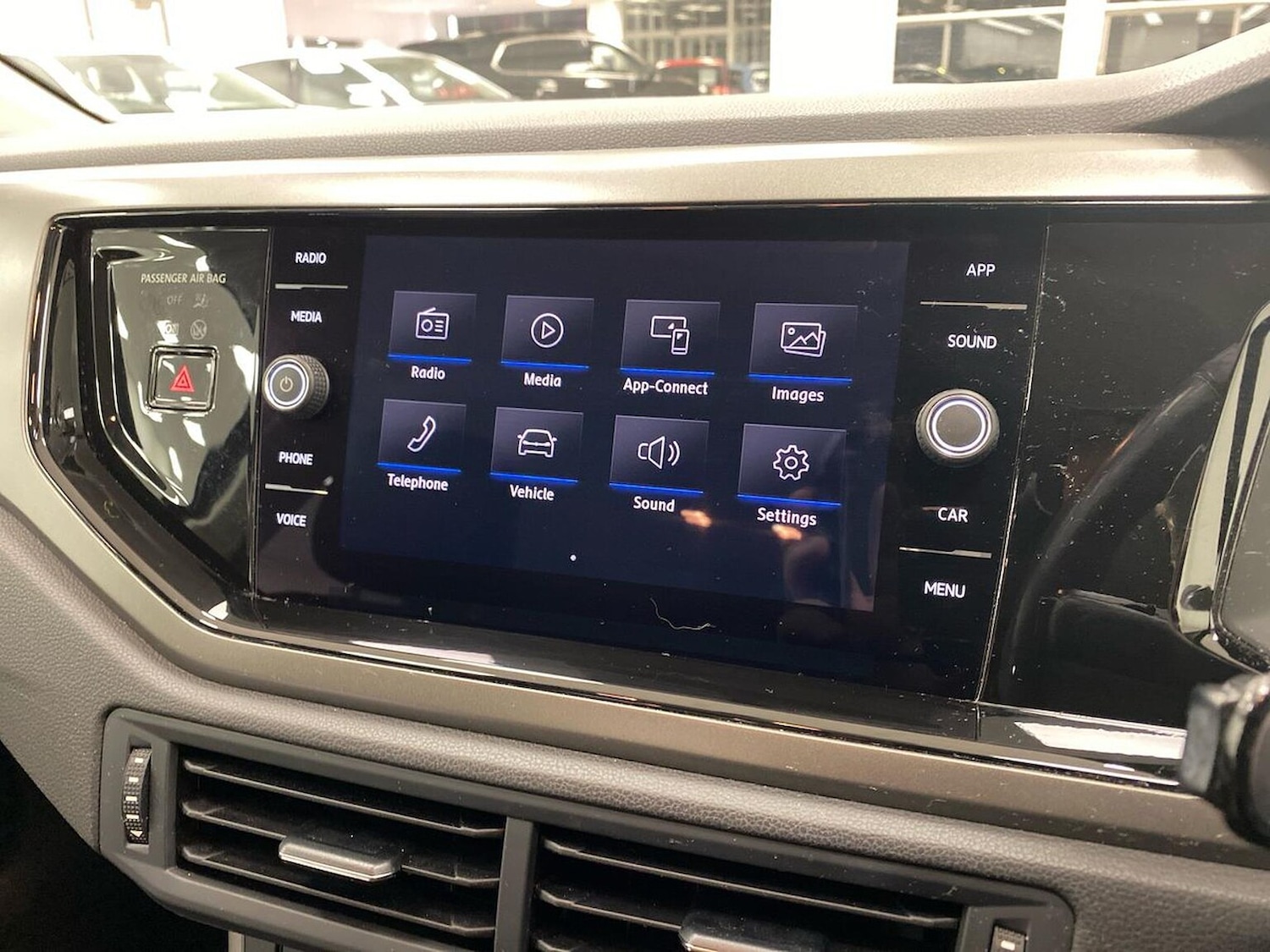 Used Volkswagen Polo 2019 for sale - 76547681: Photo 11