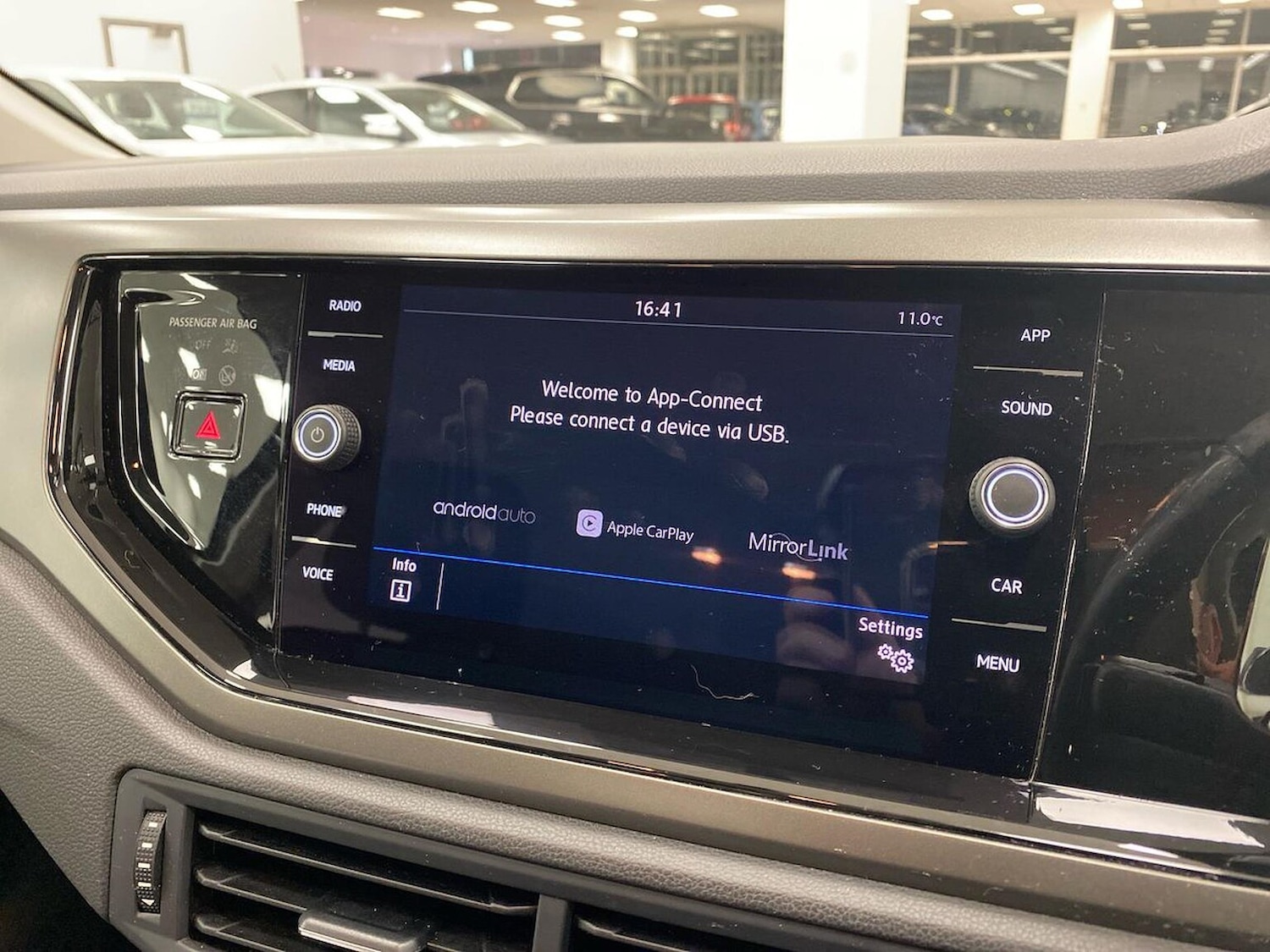 Used Volkswagen Polo 2019 for sale - 76547681: Photo 24