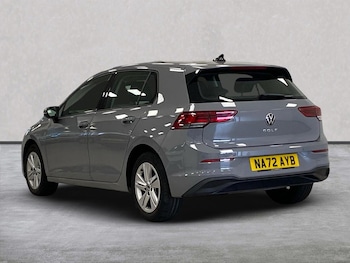 Used Volkswagen Golf 2022 for sale - 76142974: Photo 2