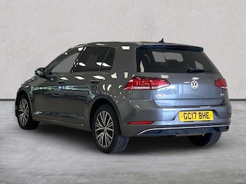 Used Volkswagen Golf 2017 for sale - 78698682: Photo