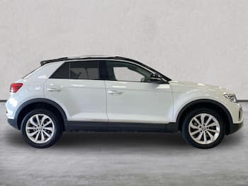 Used Volkswagen T-Roc 2023 for sale - 79525054: Photo