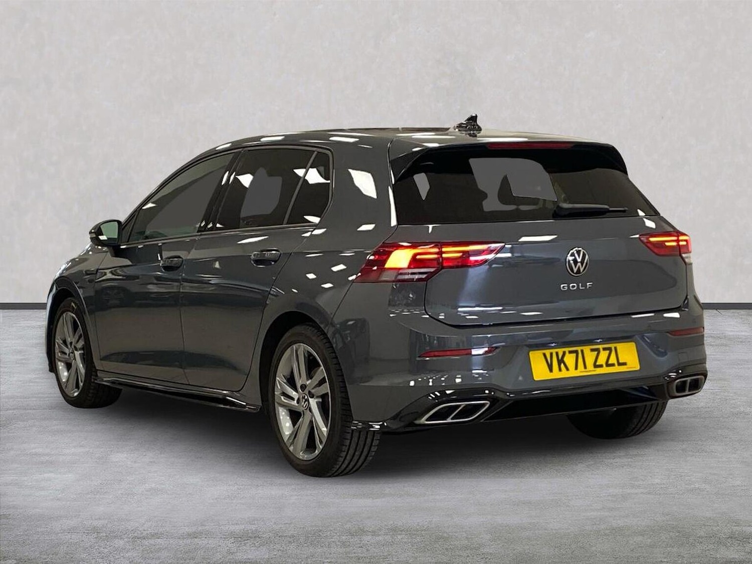 Used Volkswagen Golf 2021 for sale - 76212056: Photo 2