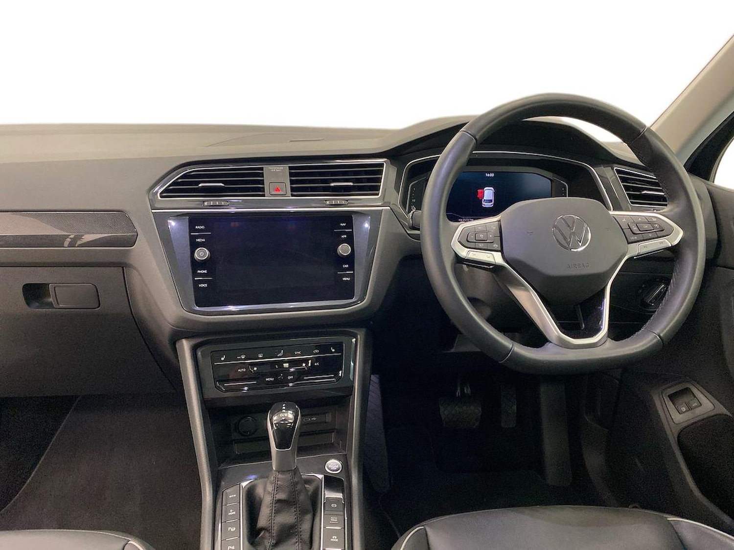 Used Volkswagen Tiguan 2023 for sale - 76347053: Photo 8