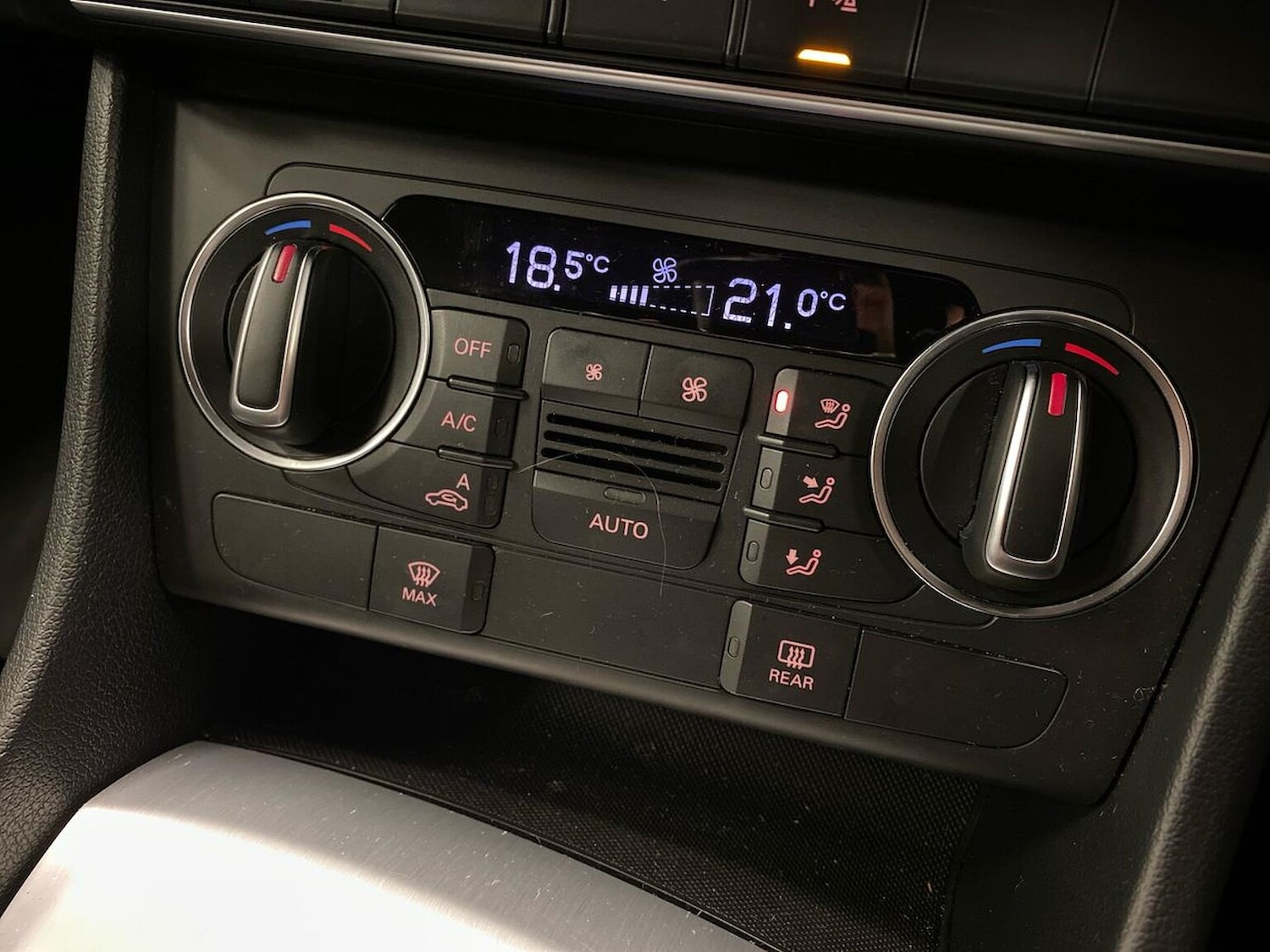 Used Audi Q3 2018 for sale - 77802149: Photo 12