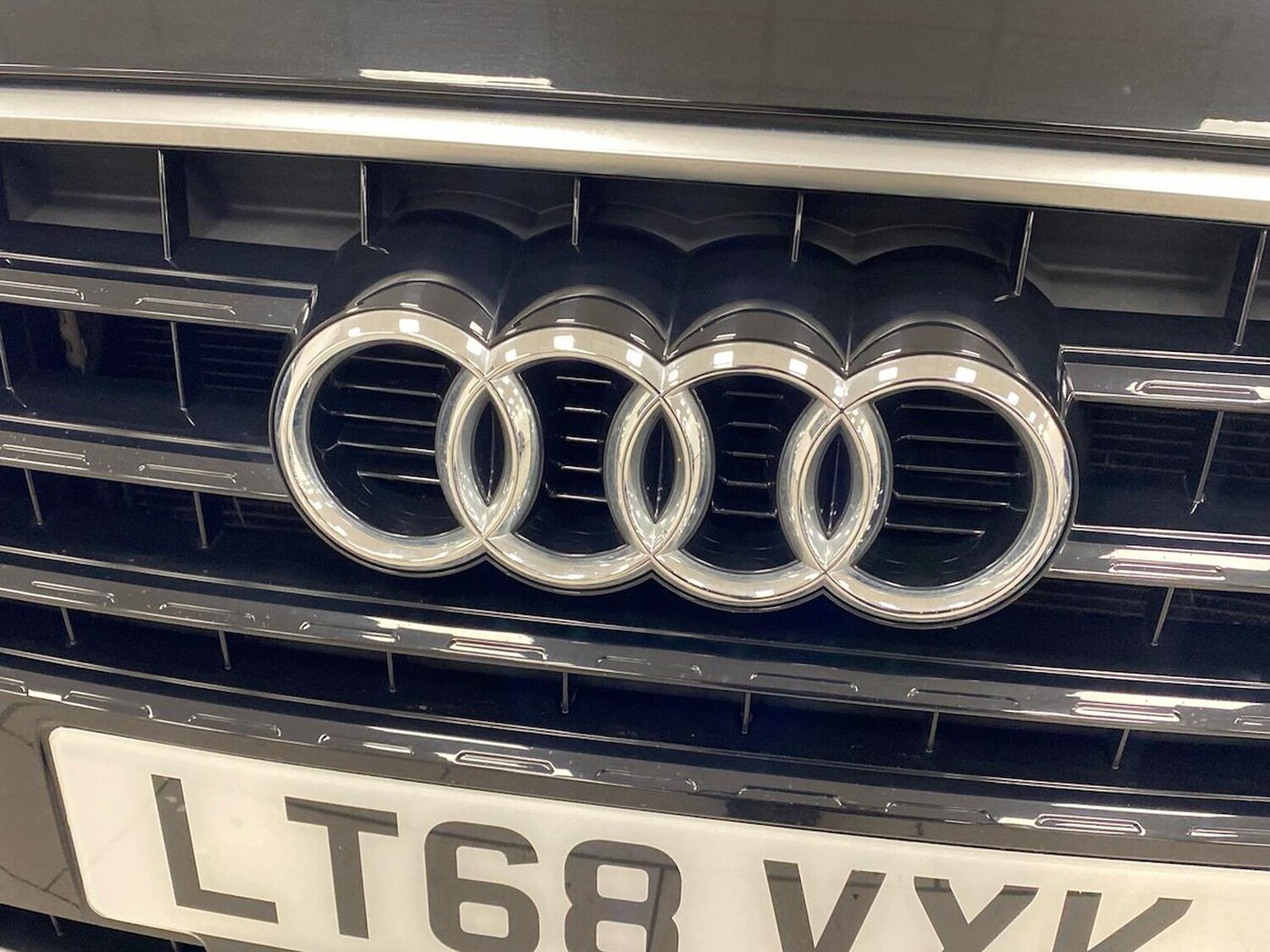 Used Audi Q3 2018 for sale - 77802149: Photo 33