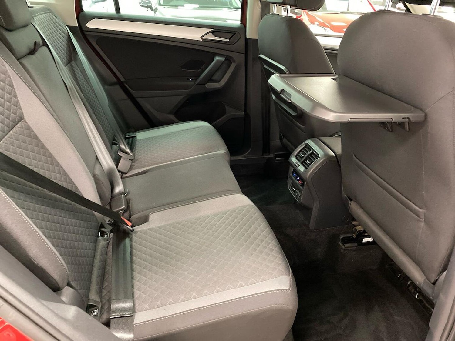 Used Volkswagen Tiguan 2018 for sale - 76719409: Photo 37