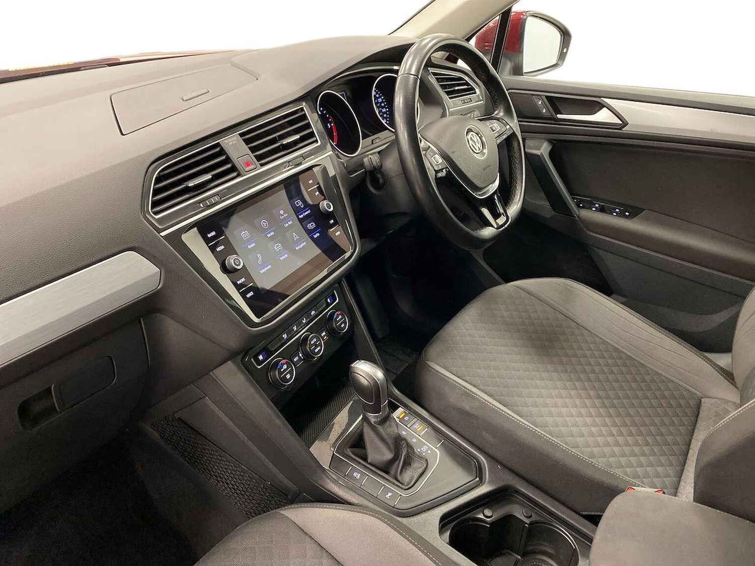 Used Volkswagen Tiguan 2018 for sale - 76719409: Photo 7