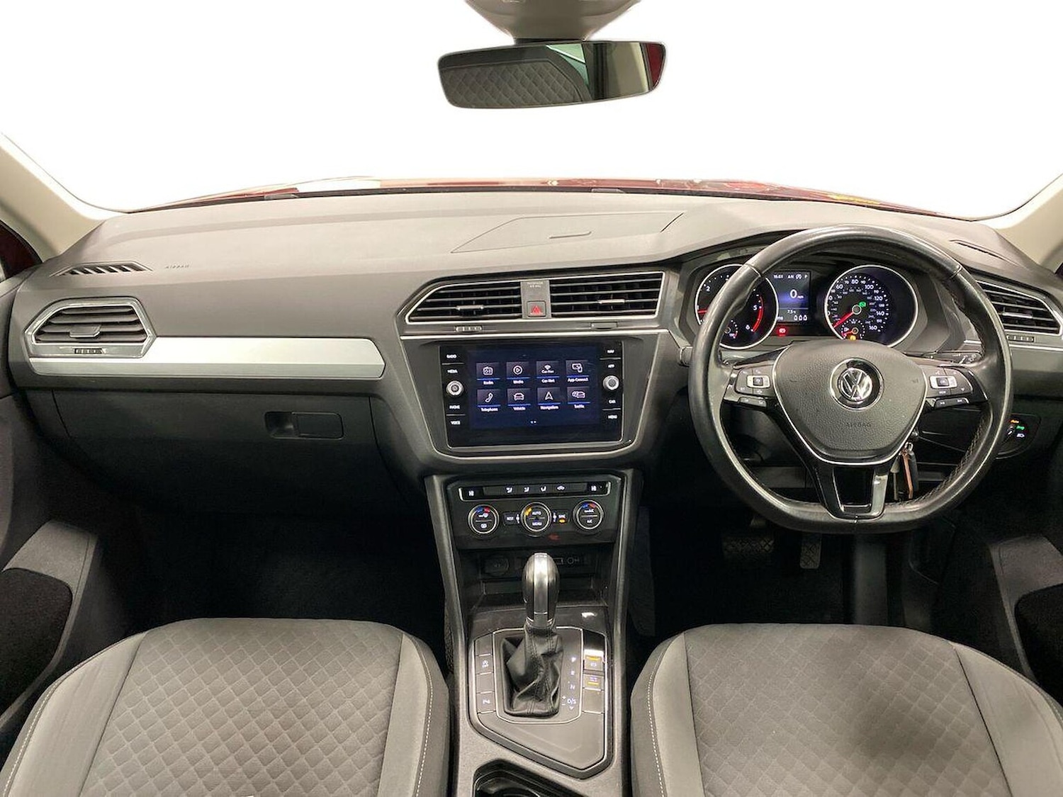 Used Volkswagen Tiguan 2018 for sale - 76719409: Photo 8