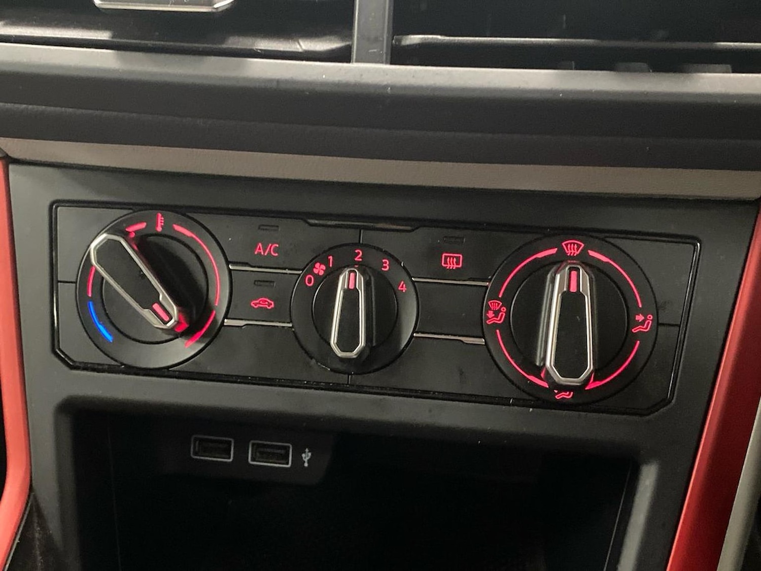 Used Volkswagen Polo 2018 for sale - 76777336: Photo 12