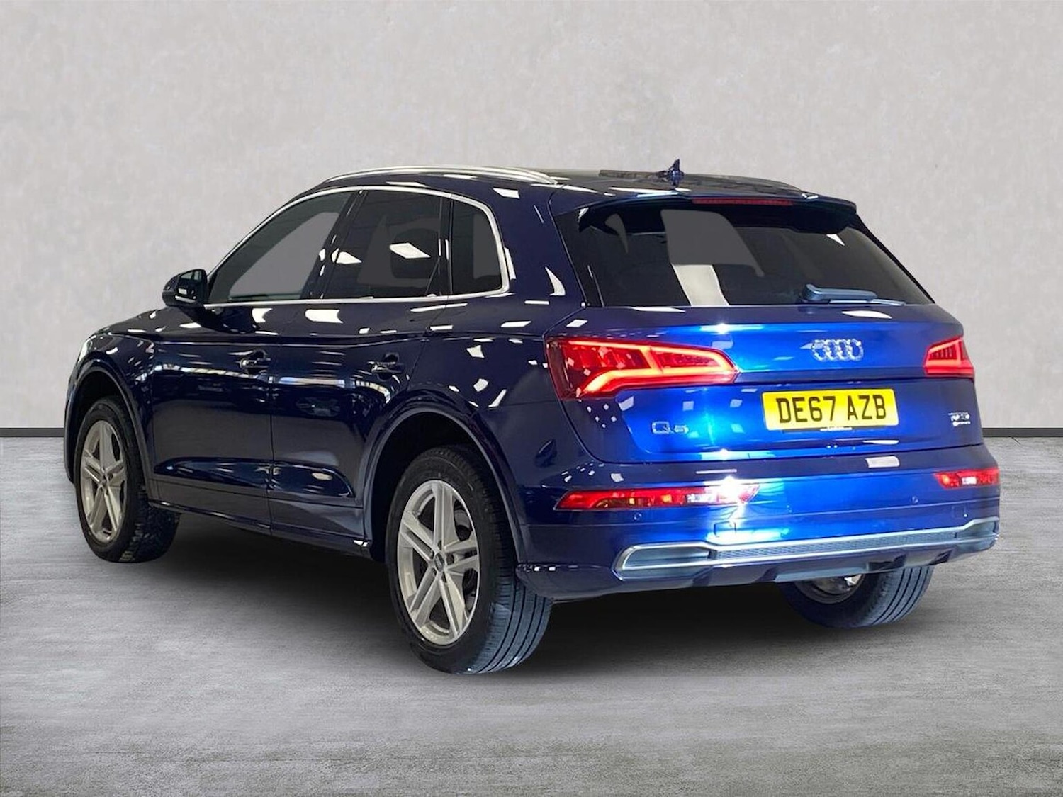 Used Audi Q5 2017 for sale - 76605546: Photo 2