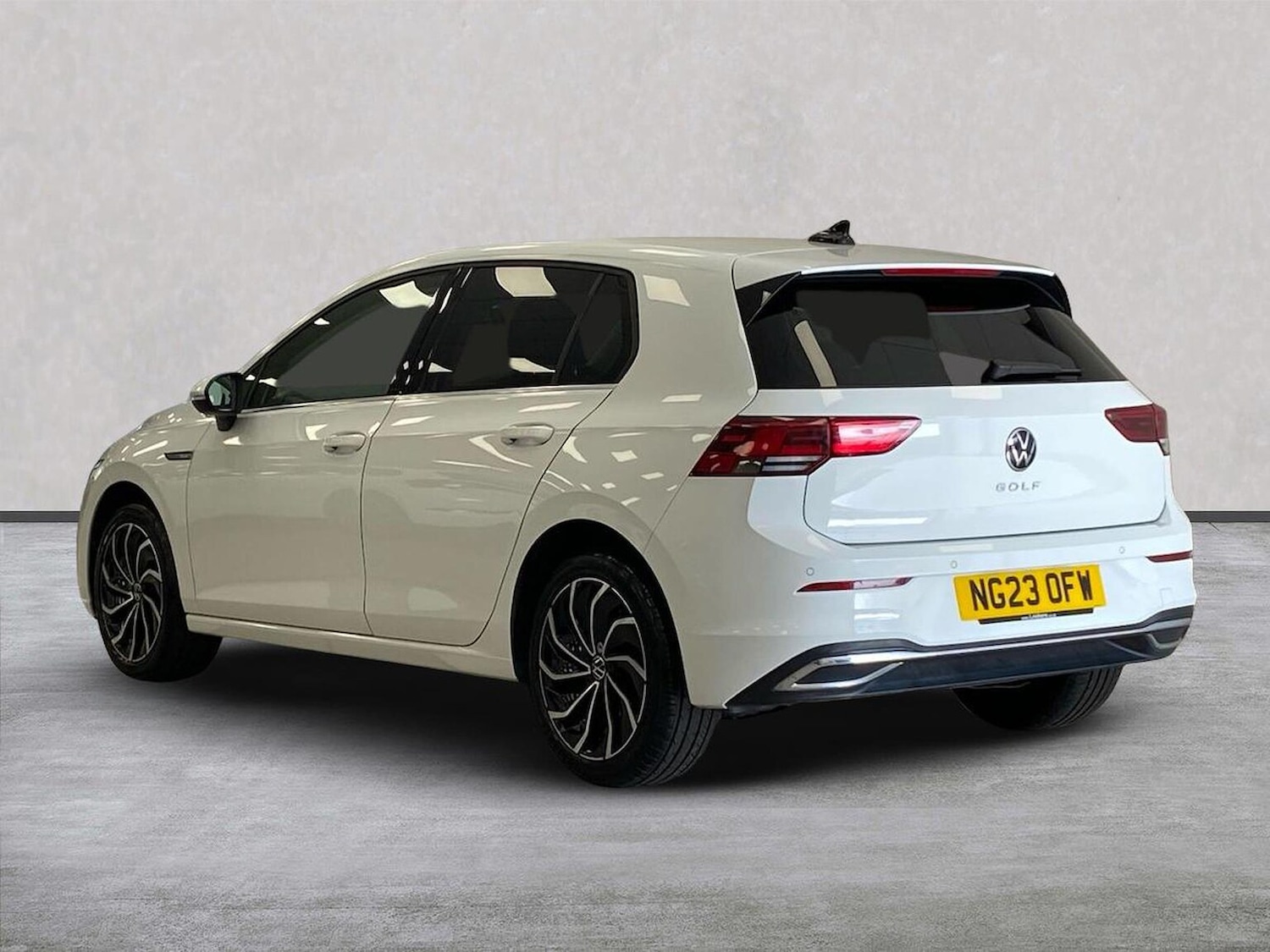 Used Volkswagen Golf 2023 for sale - 76082556: Photo 2