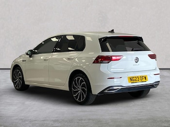 Used Volkswagen Golf 2023 for sale - 76082556: Photo 2