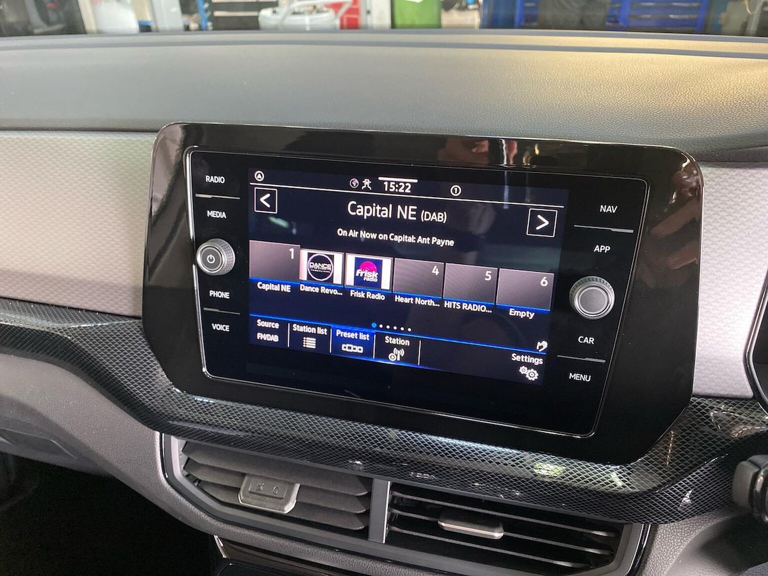 Used Volkswagen T-Cross 2025 for sale - 76693450: Photo 11