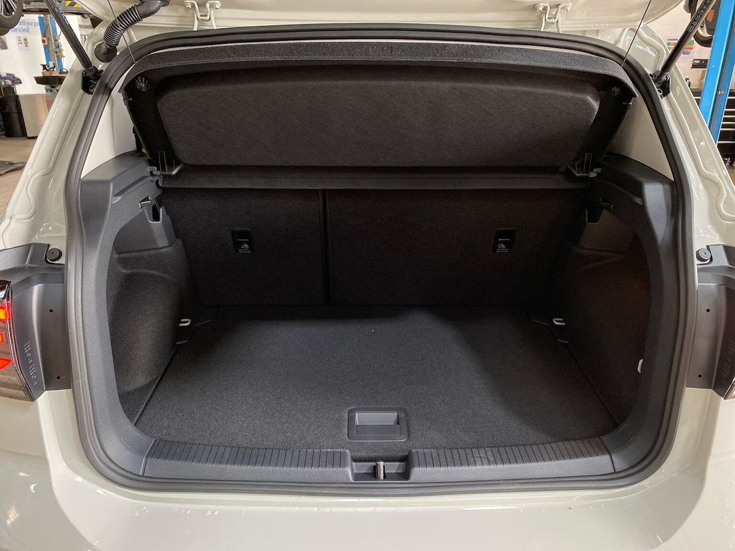 Used Volkswagen T-Cross 2025 for sale - 76693450: Photo 17