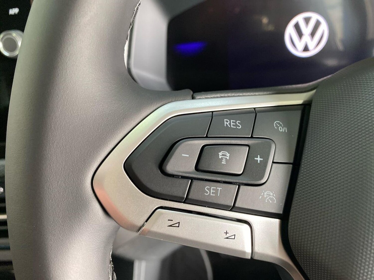 Used Volkswagen T-Cross 2025 for sale - 76693450: Photo 24