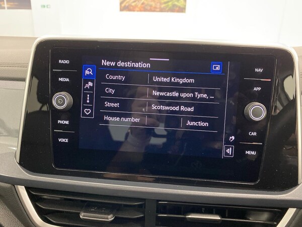 Used Volkswagen T-Roc 2023 for sale - 75677200: Photo 22