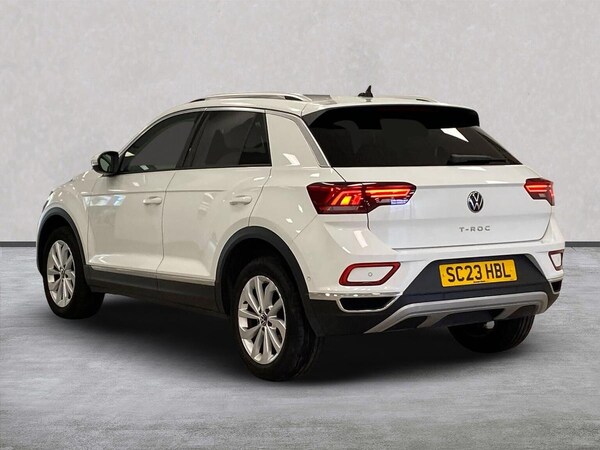Used Volkswagen T-Roc 2023 for sale - 75677200: Photo 2