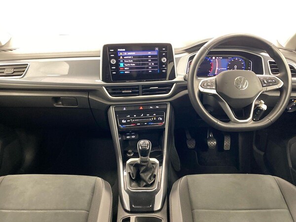 Used Volkswagen T-Roc 2023 for sale - 75677200: Photo 8