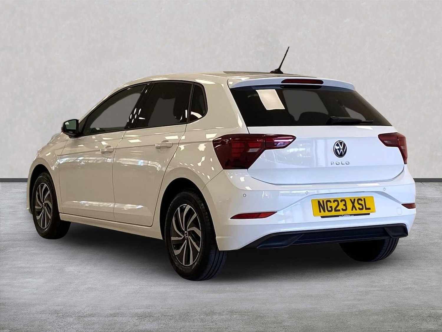 Used Volkswagen Polo 2023 for sale - 78194433: Photo 2