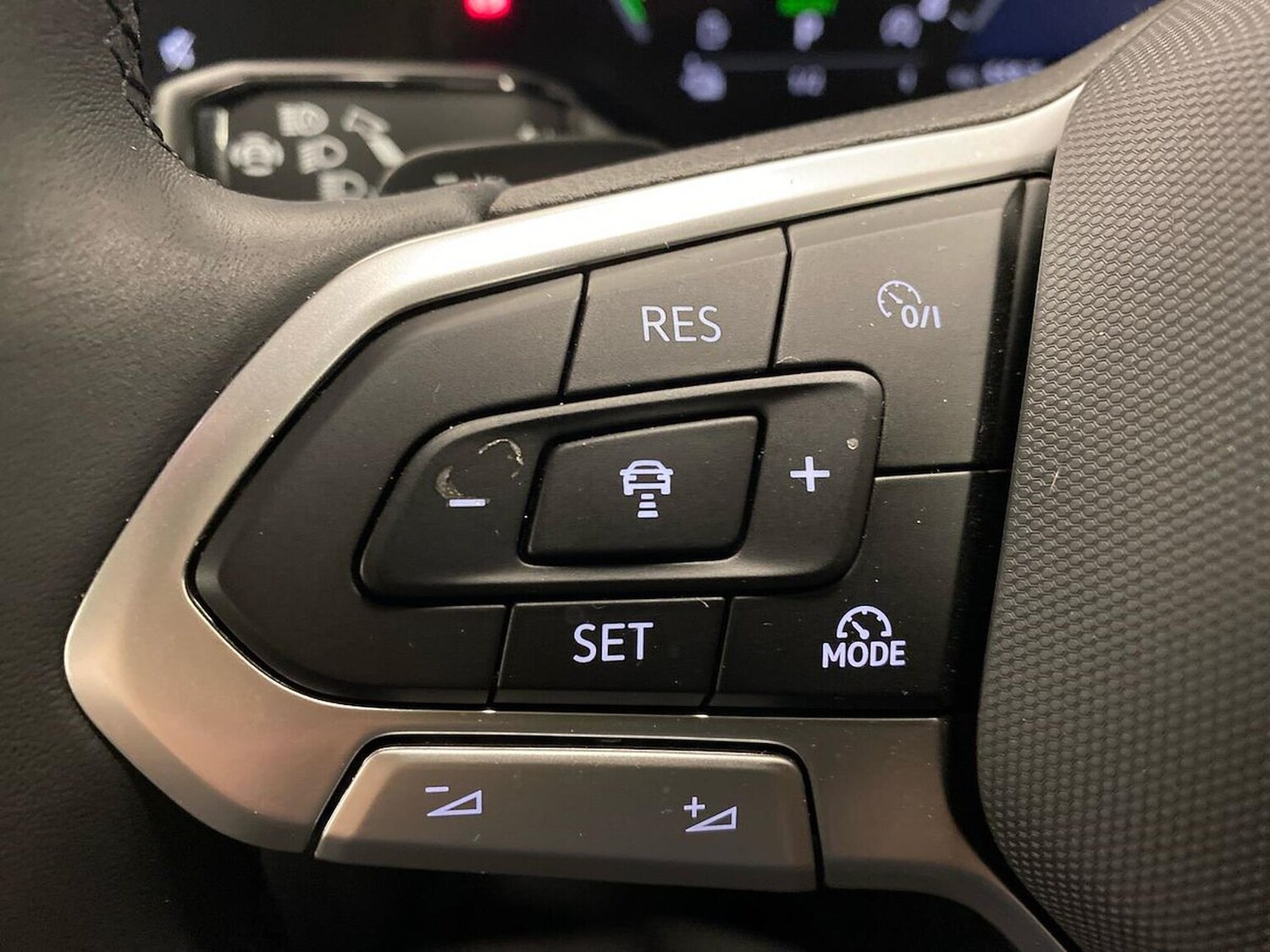 Used Volkswagen Touareg 2025 for sale - 77616706: Photo 27