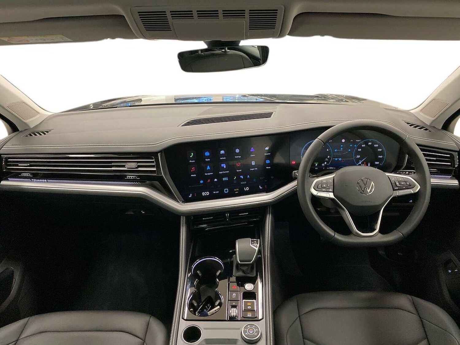 Used Volkswagen Touareg 2025 for sale - 77616706: Photo 8