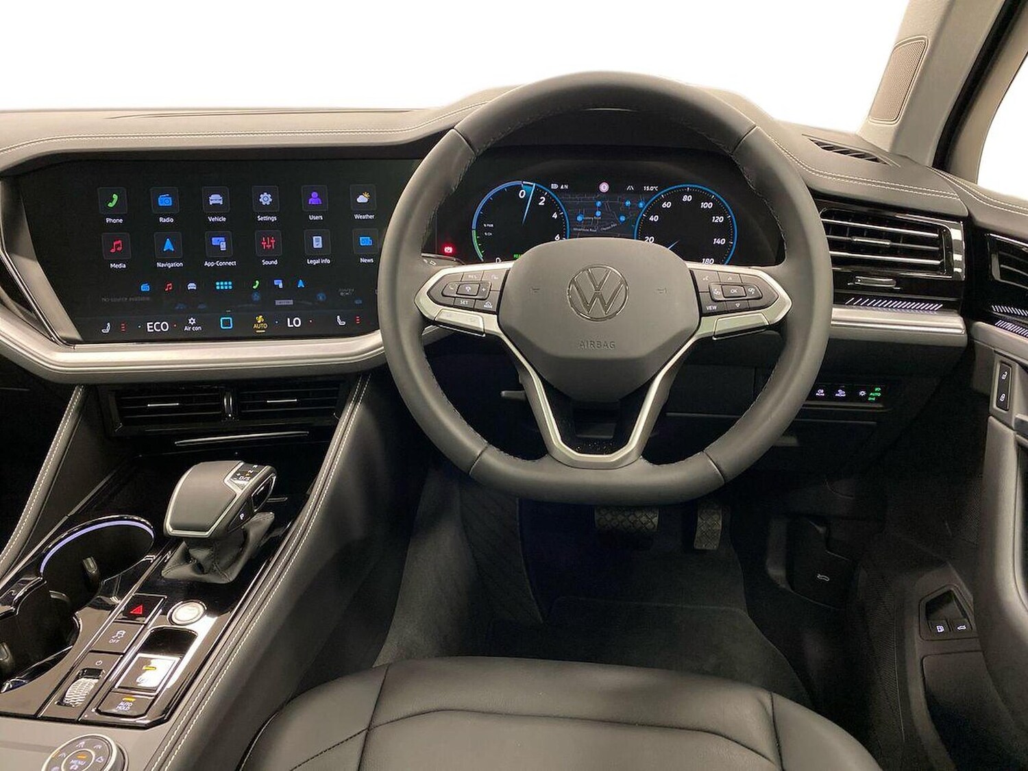 Used Volkswagen Touareg 2025 for sale - 77616706: Photo 9