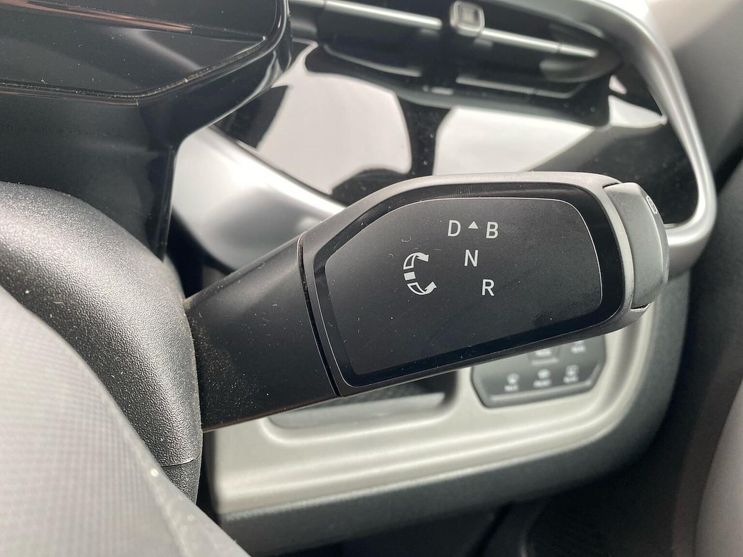 Used Volkswagen ID.Buzz 2024 for sale - 75632948: Photo 28