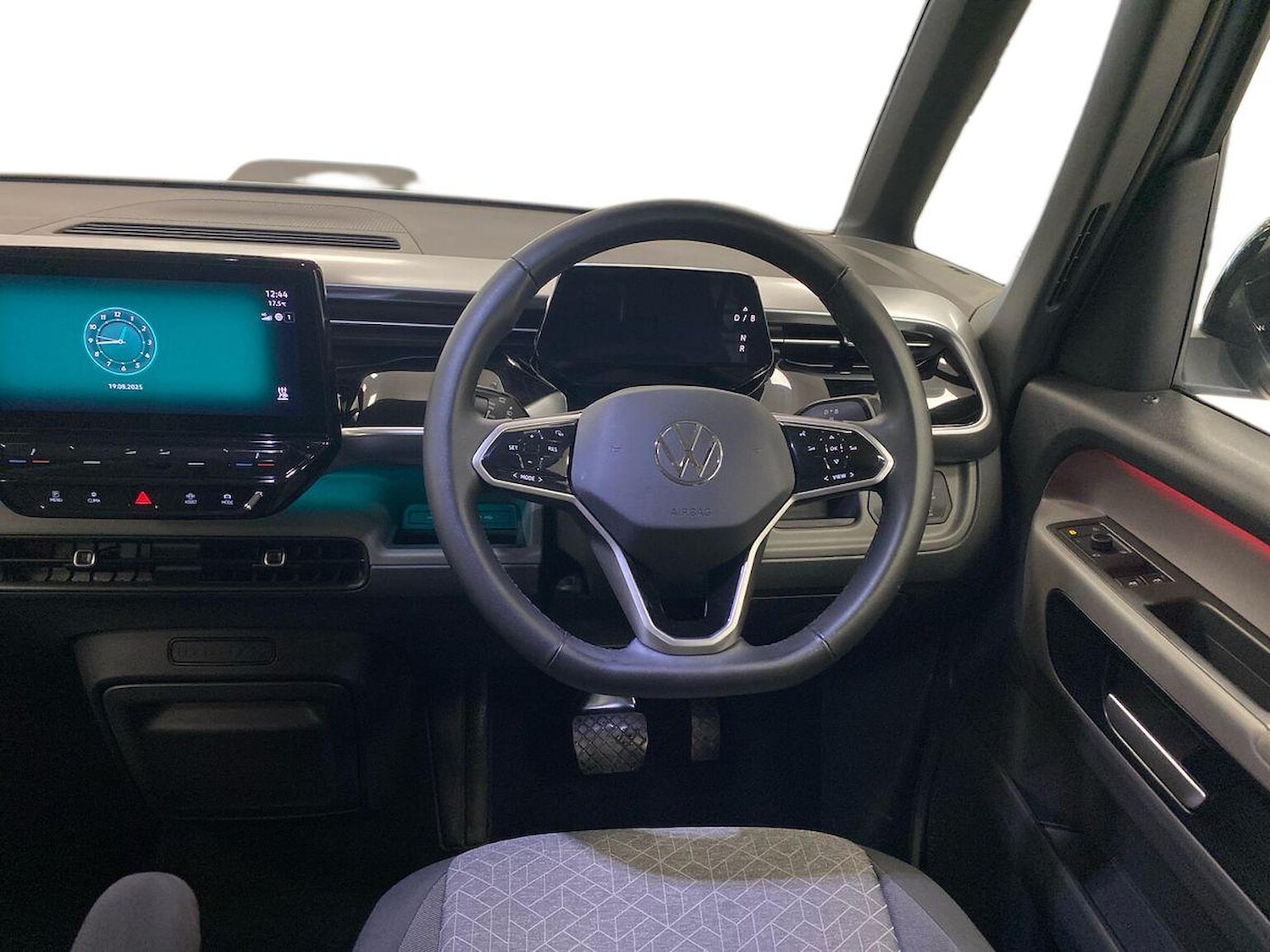 Used Volkswagen ID.Buzz 2024 for sale - 75632948: Photo 9