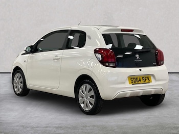 Used Peugeot 108 2014 for sale - 76193246: Photo 2