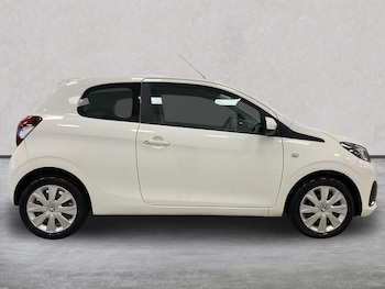 Used Peugeot 108 2014 for sale - 76193246: Photo 3