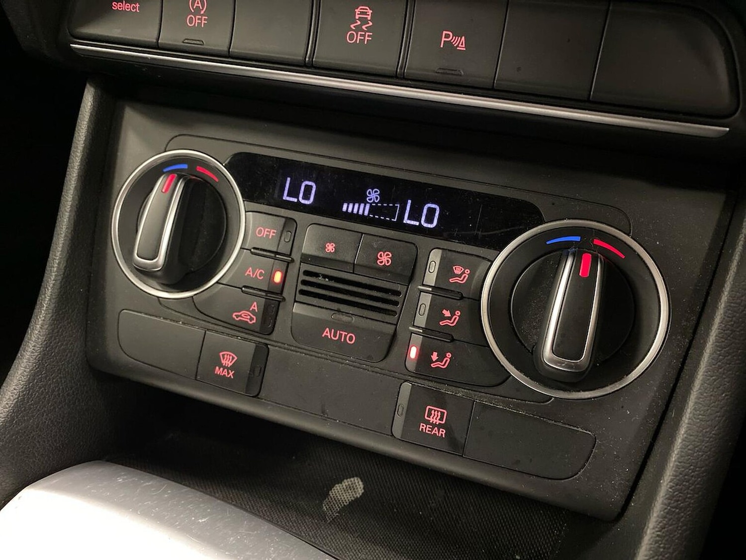 Used Audi Q3 2015 for sale - 76897120: Photo 12