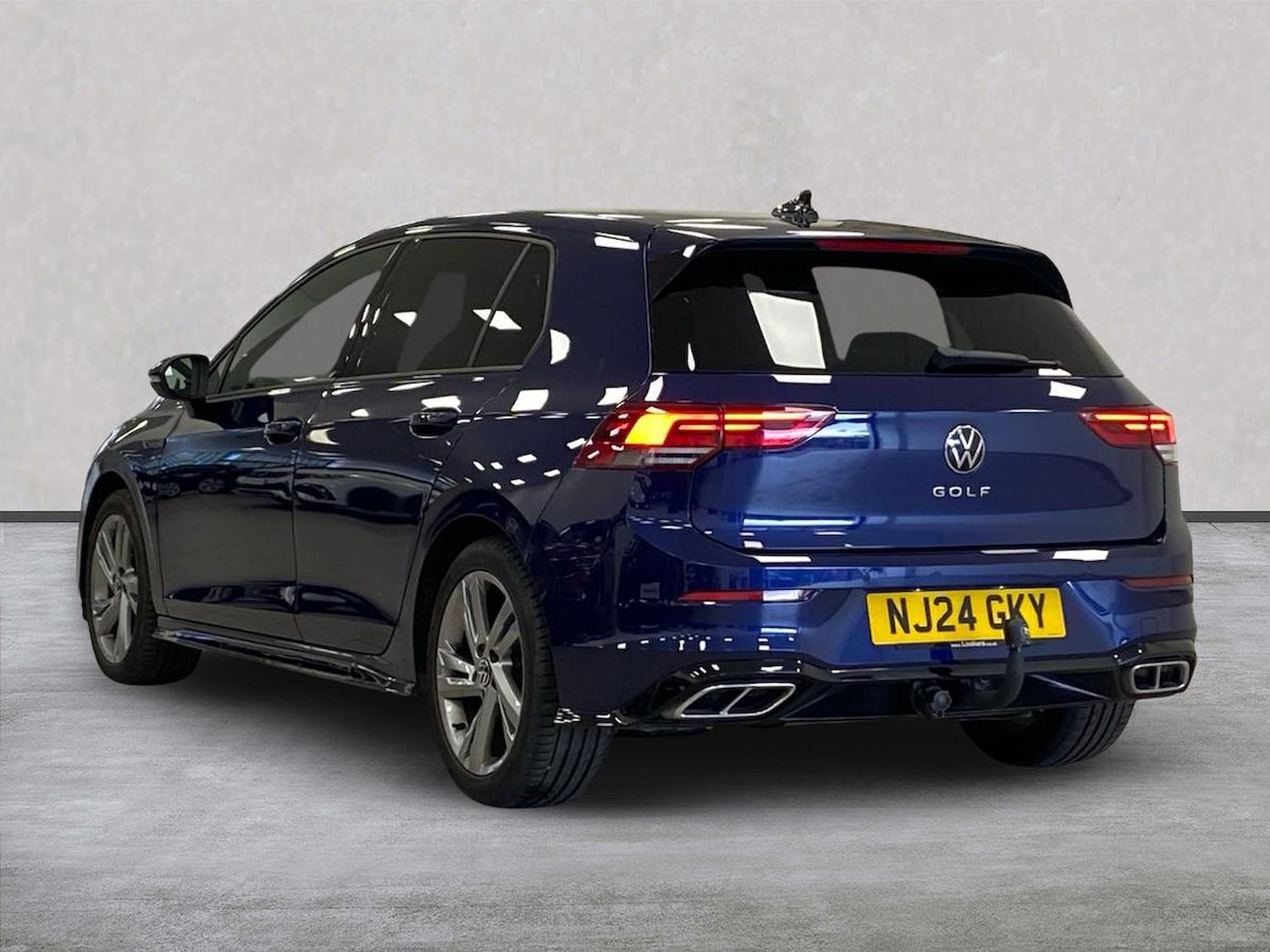 Used Volkswagen Golf 2024 for sale - 78194437: Photo 2