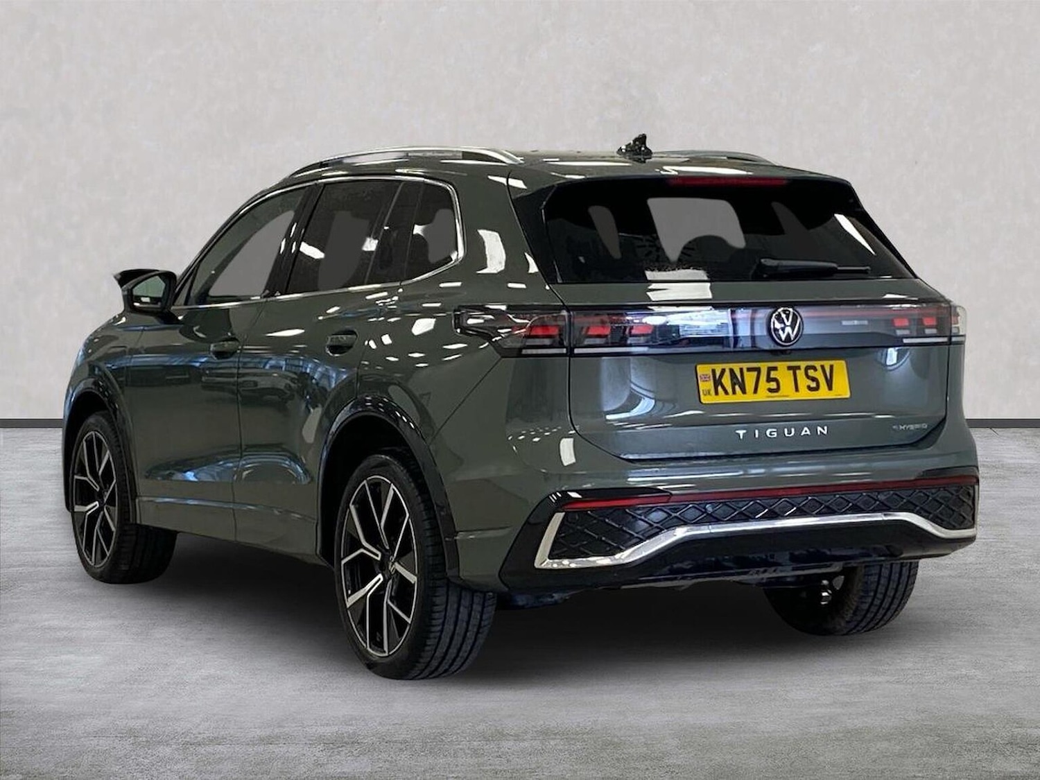 Used Volkswagen Tiguan 2025 for sale - 78039307: Photo 2