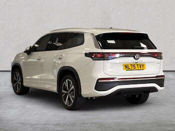 Used Volkswagen Touran 2025 for sale - 77487535: Photo