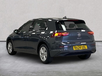 Used Volkswagen Golf 2024 for sale - 76268370: Photo