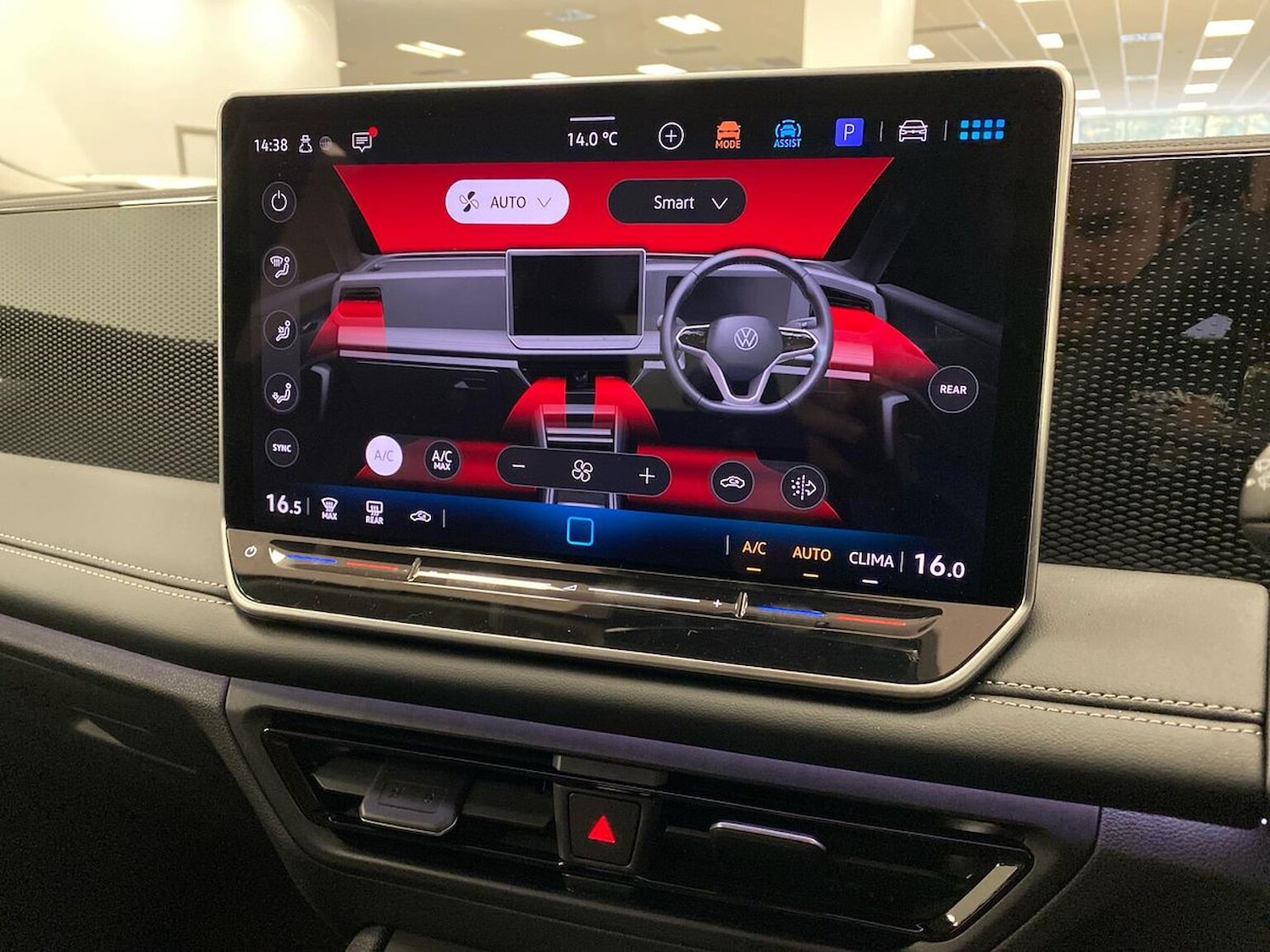 Used Volkswagen Tiguan 2025 for sale - 76637825: Photo 12