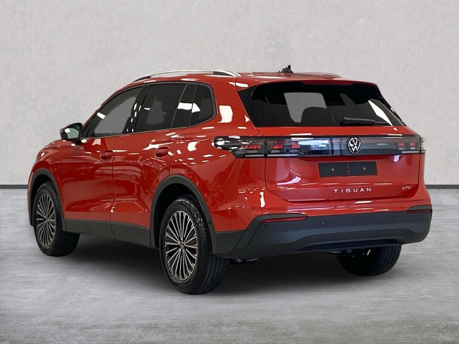 Used Volkswagen Tiguan 2025 for sale - 76637825: Photo 2