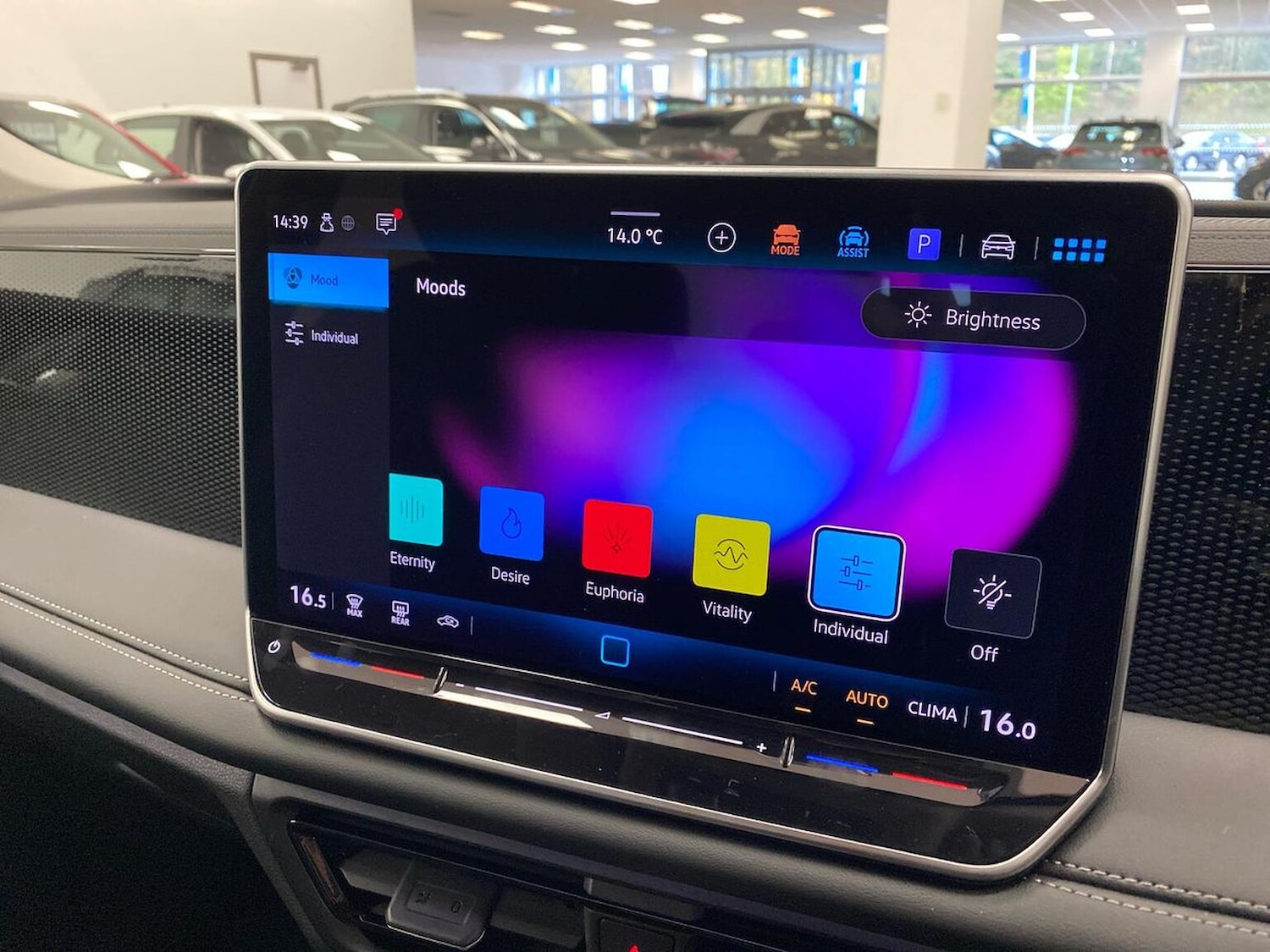 Used Volkswagen Tiguan 2025 for sale - 76637825: Photo 28