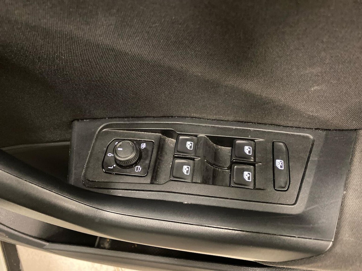 Used Volkswagen T-Roc 2024 for sale - 76918953: Photo 21