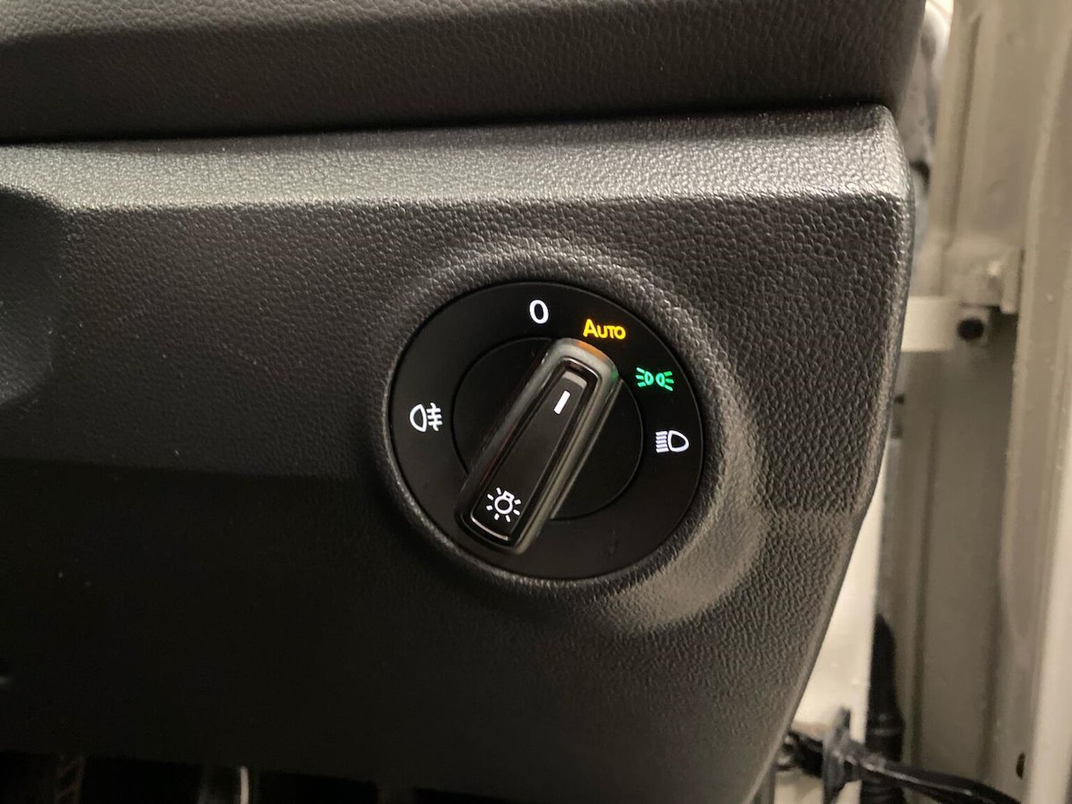 Used Volkswagen T-Roc 2024 for sale - 76918953: Photo 22