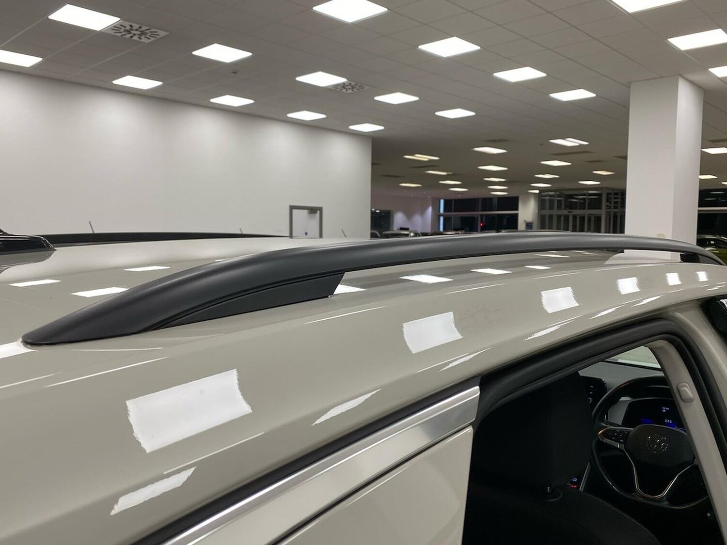 Used Volkswagen T-Roc 2024 for sale - 76918953: Photo 32