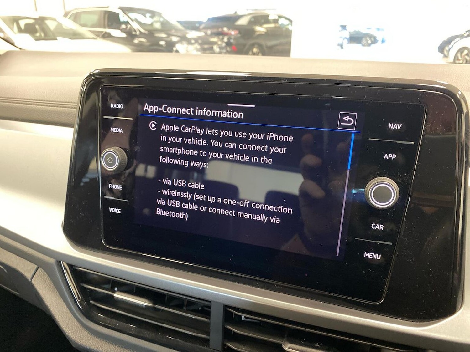 Used Volkswagen T-Roc 2023 for sale - 76605542: Photo 24