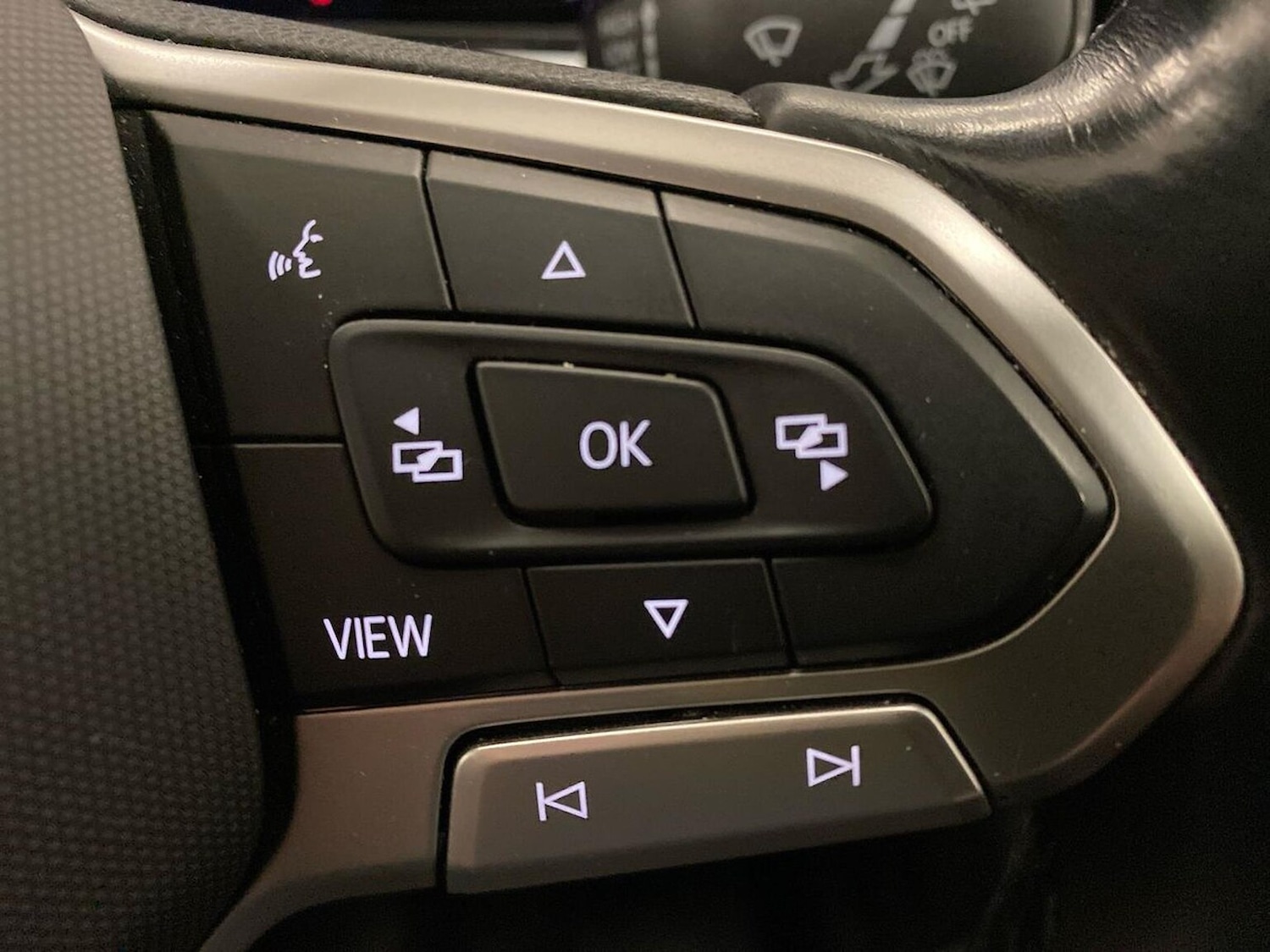 Used Volkswagen T-Roc 2023 for sale - 76605542: Photo 26