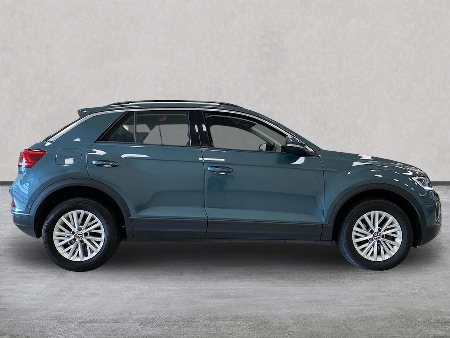 Used Volkswagen T-Roc 2023 for sale - 76605542: Photo 3