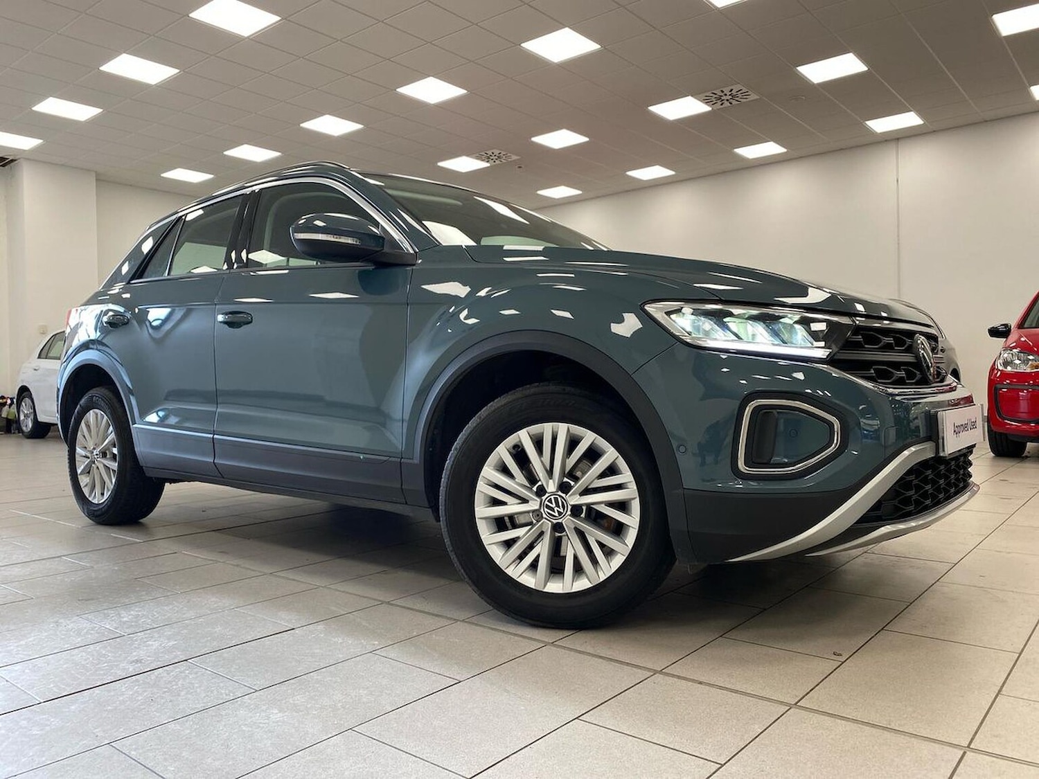 Used Volkswagen T-Roc 2023 for sale - 76605542: Photo 30