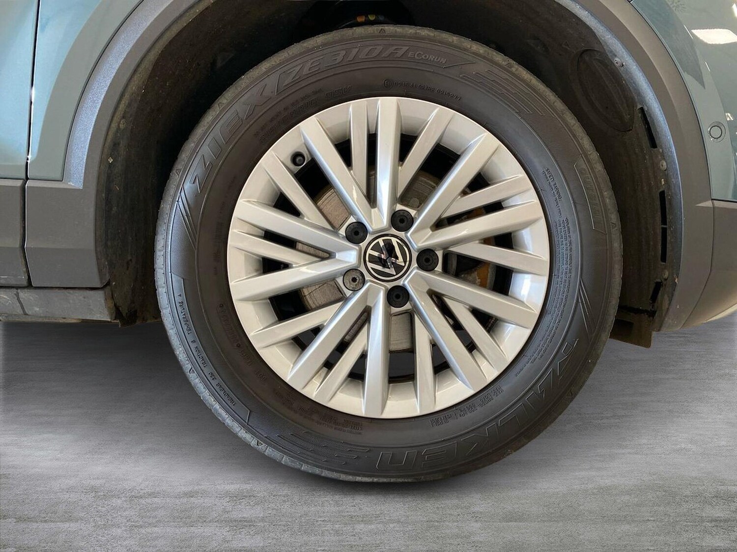 Used Volkswagen T-Roc 2023 for sale - 76605542: Photo 6