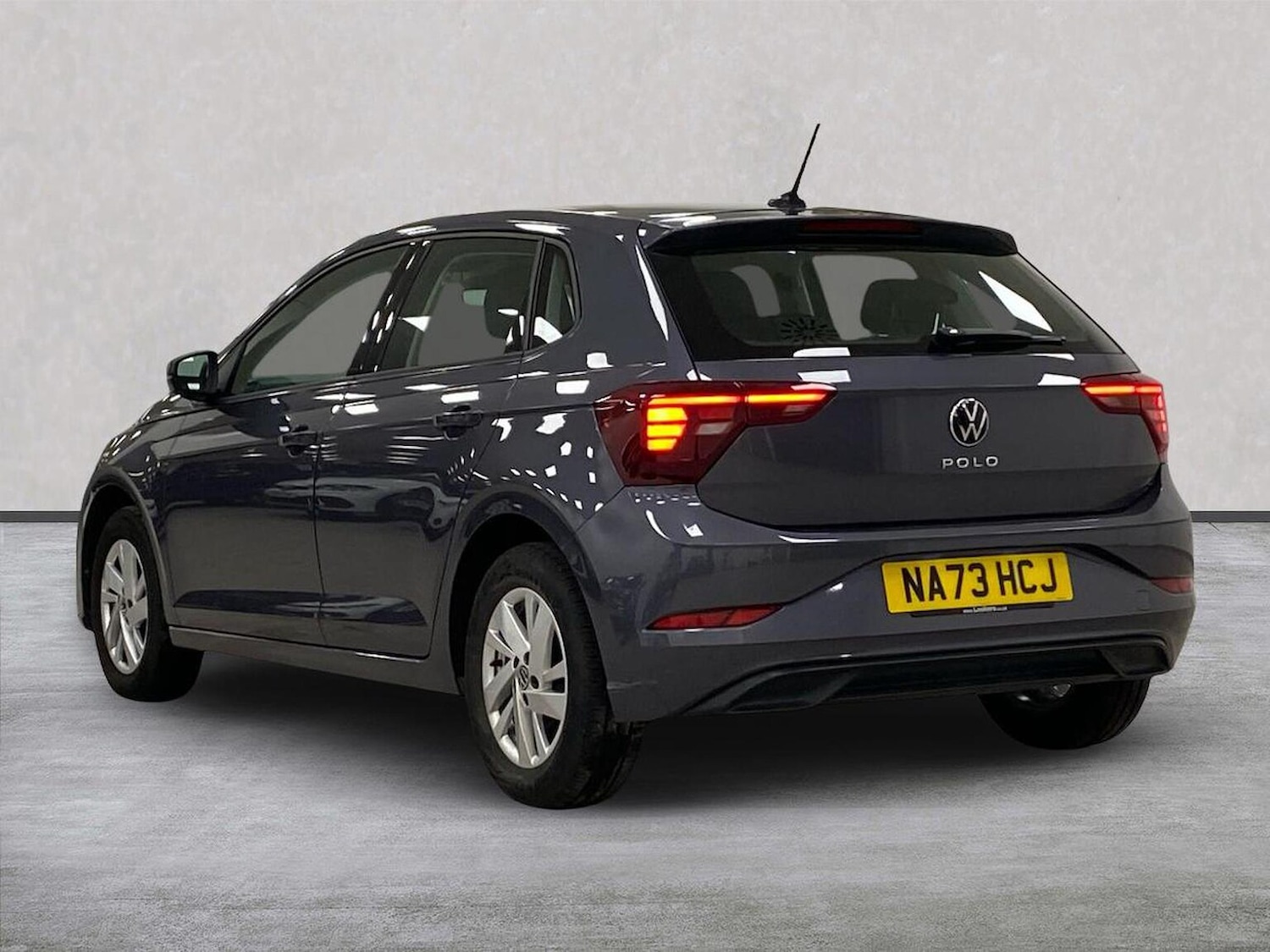 Used Volkswagen Polo 2023 for sale - 76918955: Photo 2