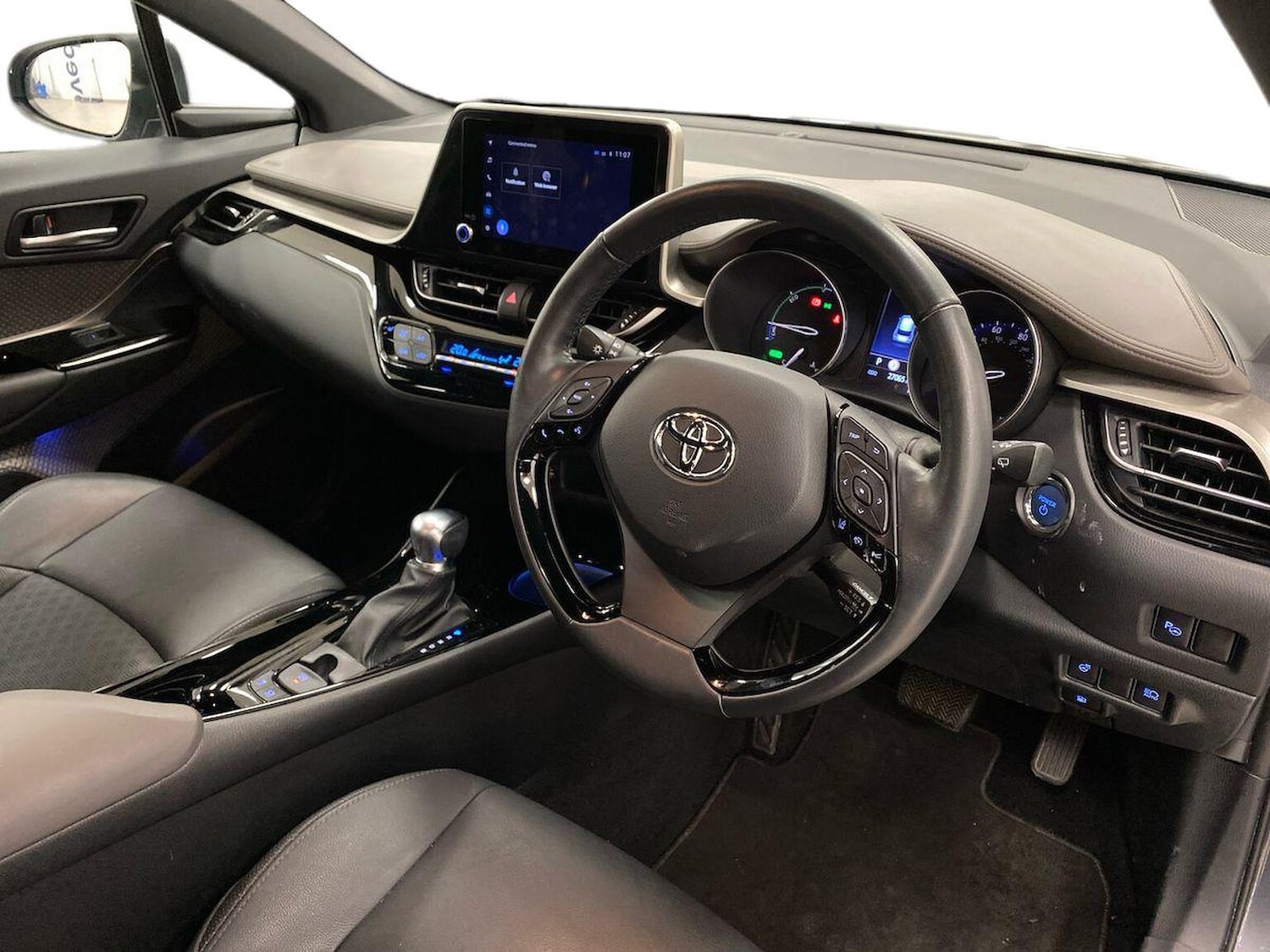 Used Toyota C-HR 2023 for sale - 77896240: Photo 15