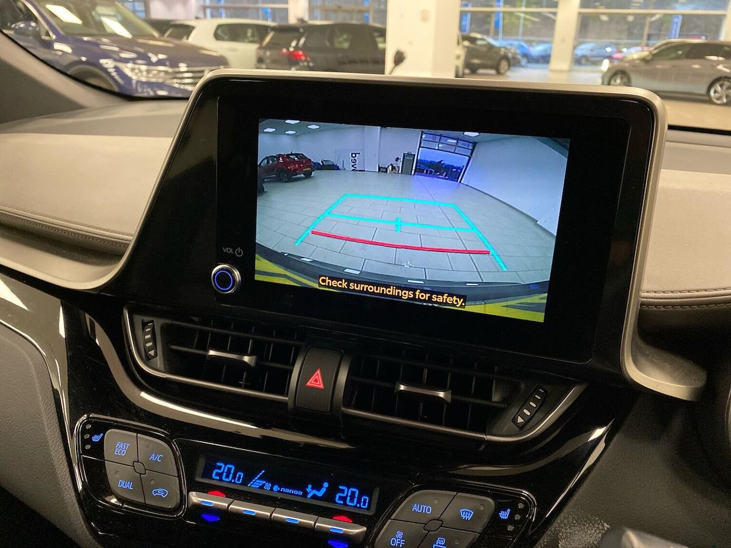 Used Toyota C-HR 2023 for sale - 77896240: Photo 23